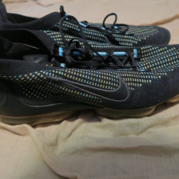 Nike Air Vapormax 2021 Flyknit \'Pollen Chlorine Blue\' Black Gold Mens Size 15 main image 11